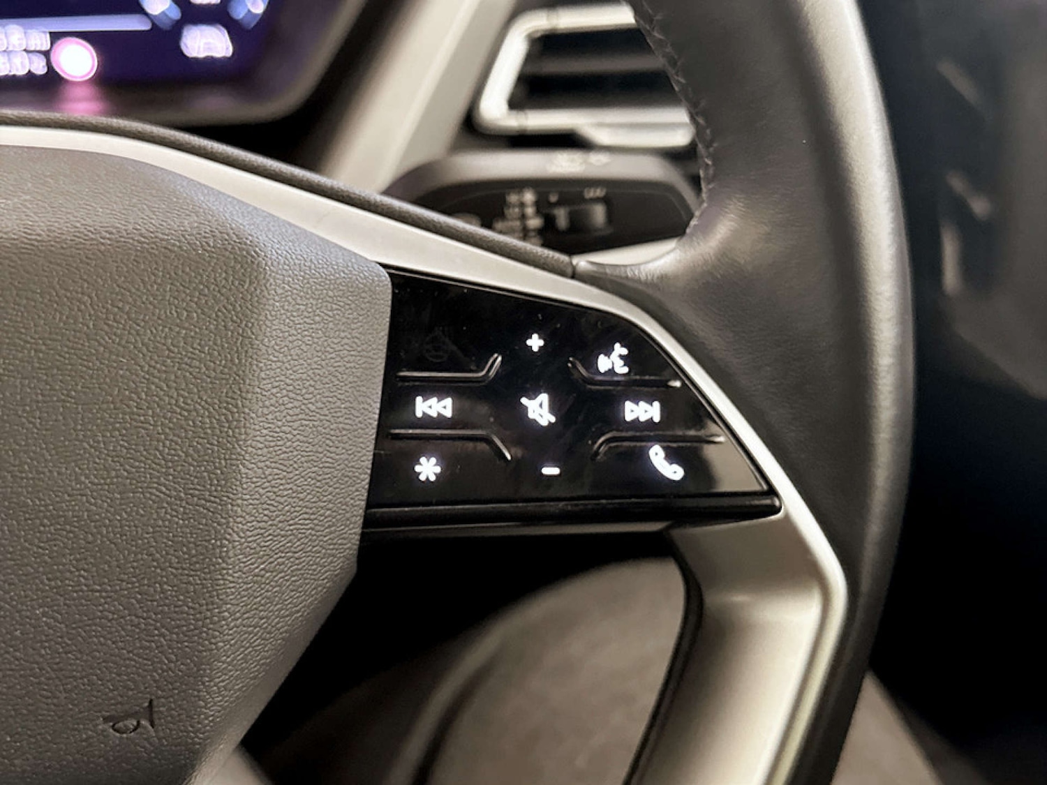 Used Audi Q4 e-tron 2023 for sale - 77185147: Photo 19