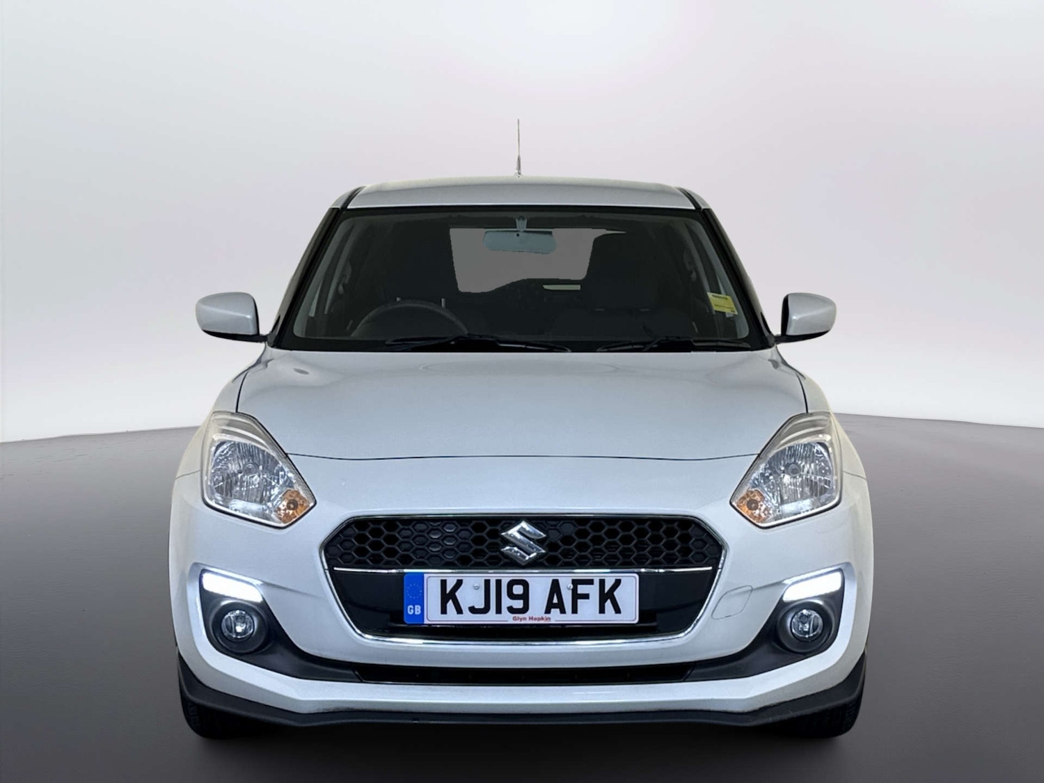 Used Suzuki Swift 2019 for sale - 77934084: Photo 5