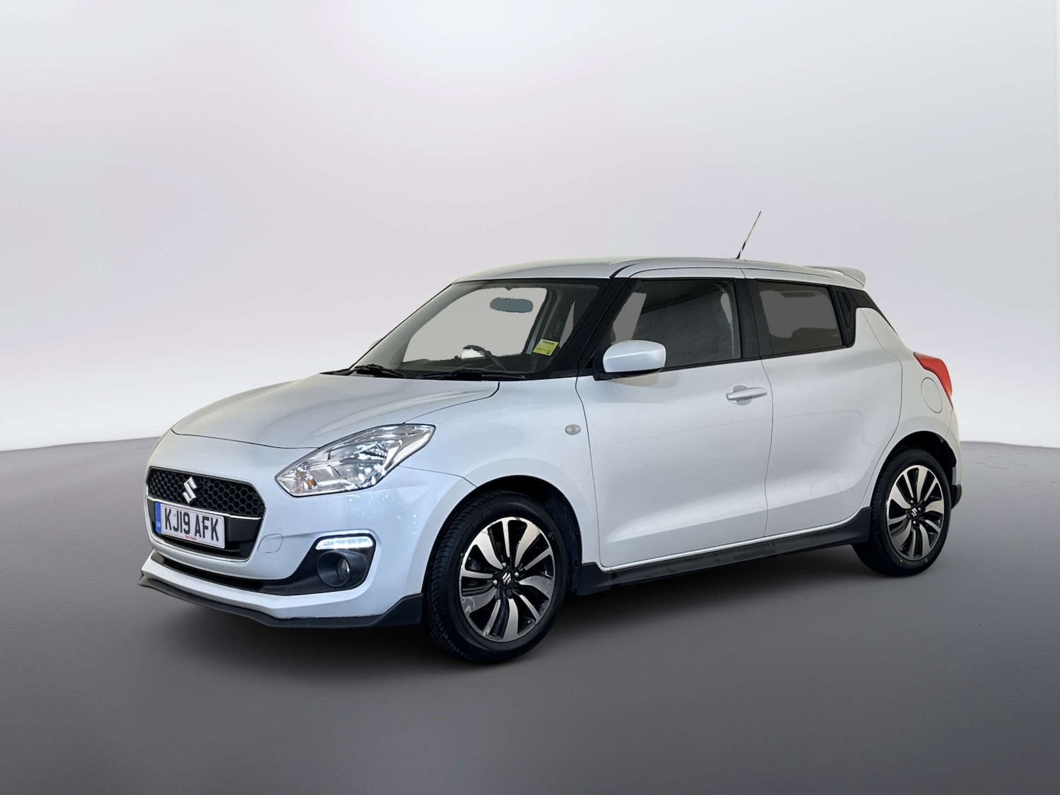 Used Suzuki Swift 2019 for sale - 77934084: Photo 6