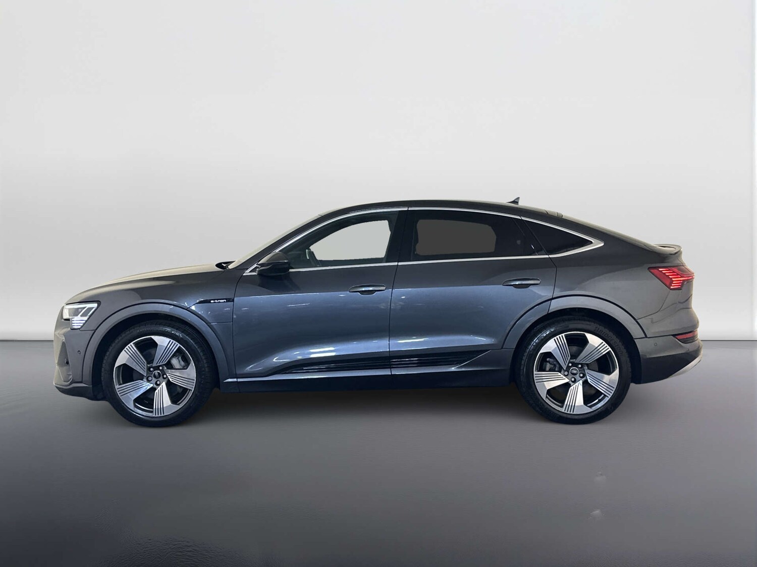 Used Audi e-tron 2022 for sale - 78045020: Photo 7