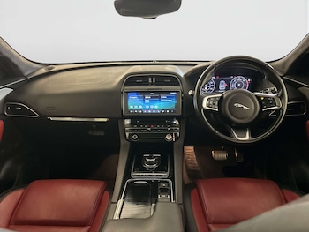Used Jaguar F-Pace 2019 for sale - 78555351: Photo