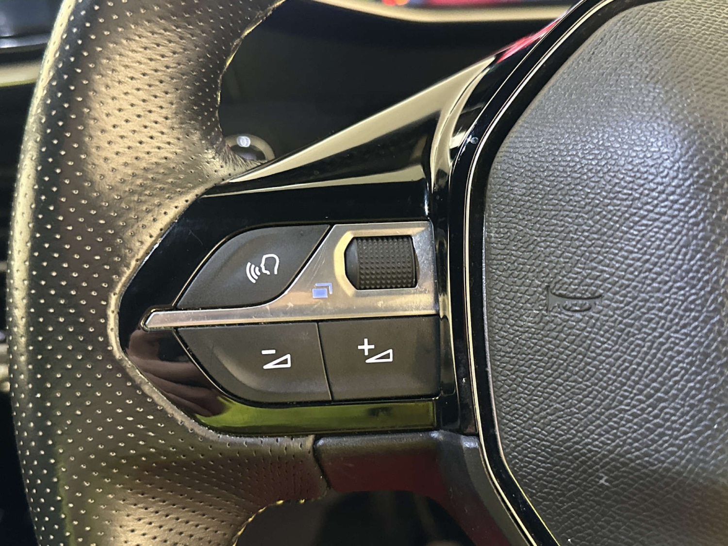 Used Peugeot 208 2022 for sale - 77964888: Photo 17