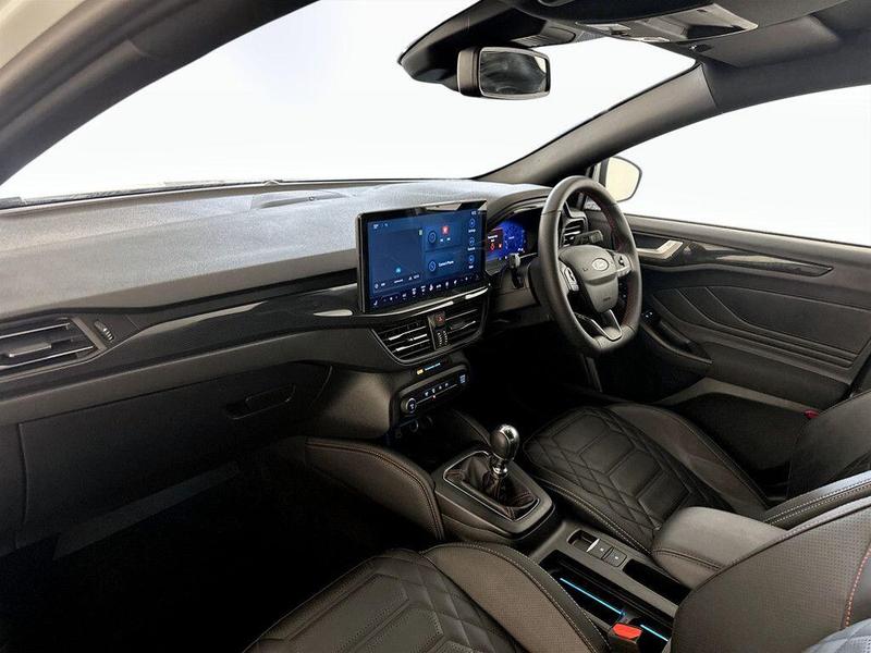 Used Ford Focus 2023 for sale - 76710155: Photo 12