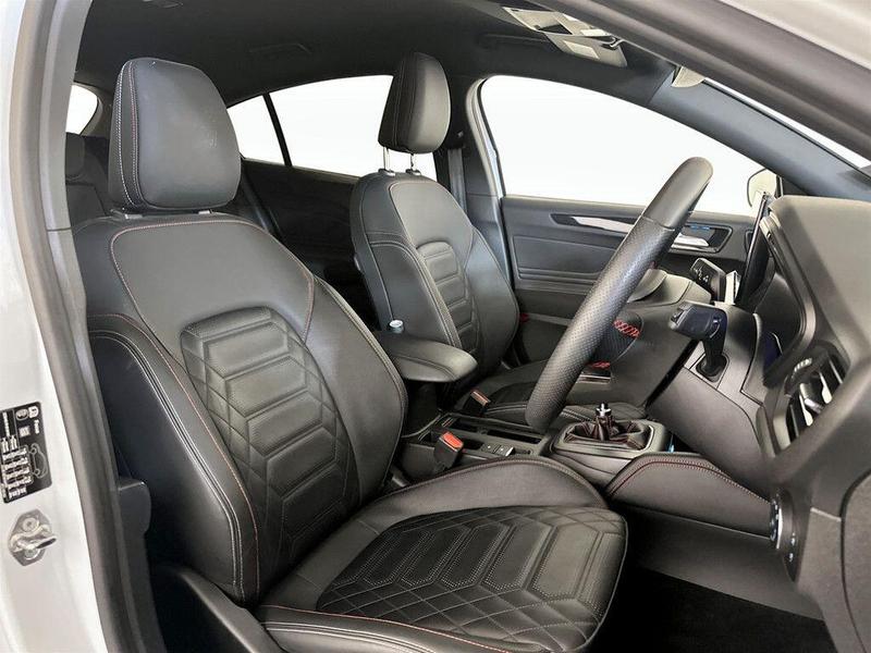 Used Ford Focus 2023 for sale - 76710155: Photo 13