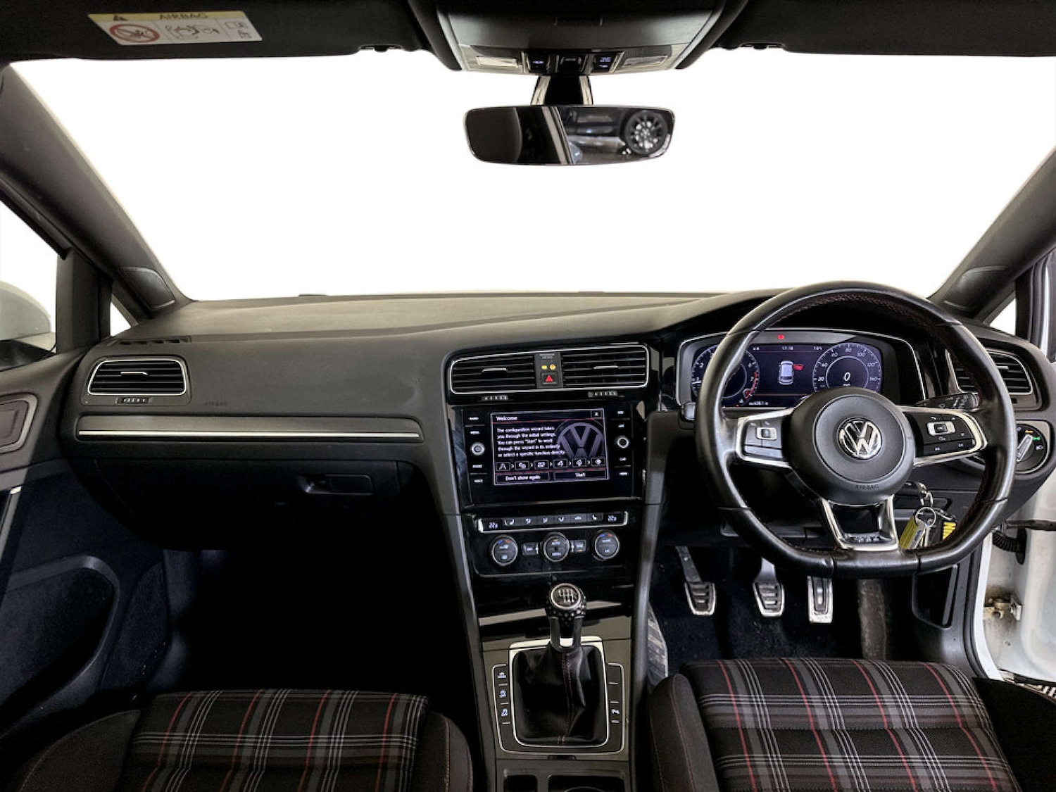 Used Volkswagen Golf 2017 for sale - 77211817: Photo 3