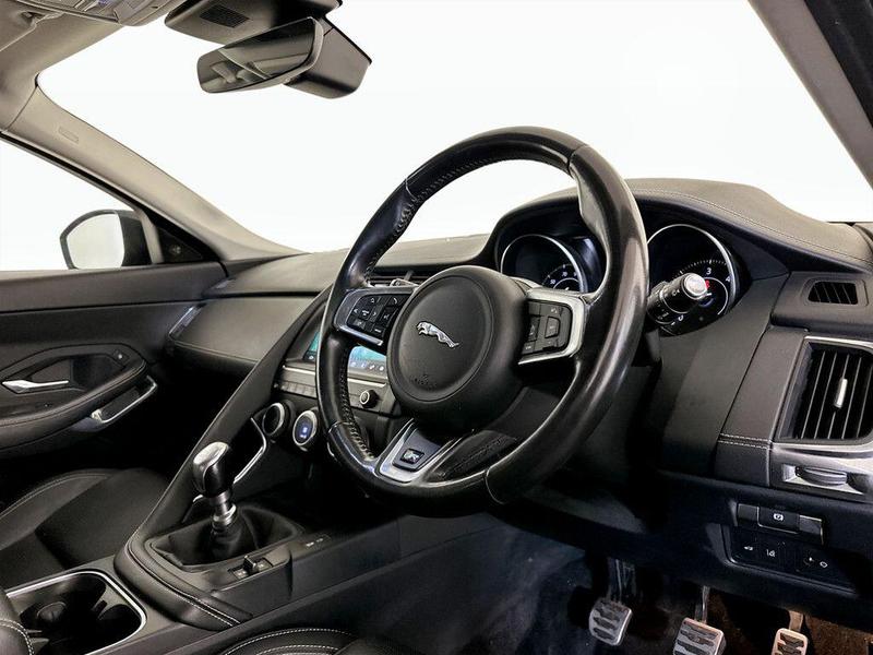 Used Jaguar E-Pace 2018 for sale - 76117477: Photo 17