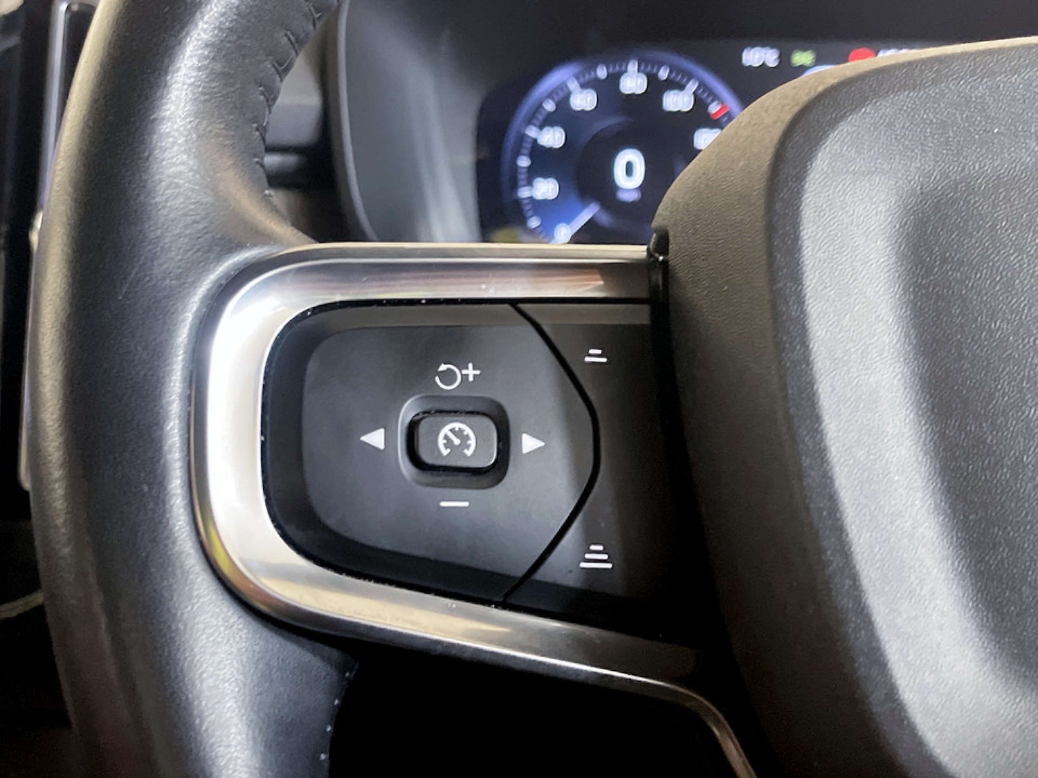 Used Volvo XC40 2021 for sale - 77200680: Photo 18