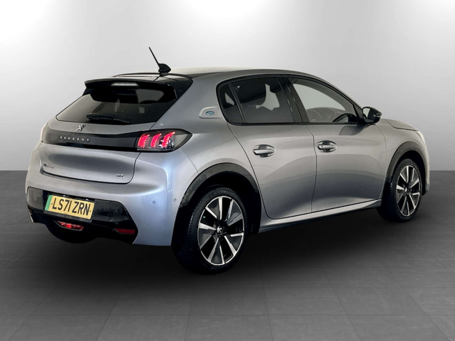 Used Peugeot E-208 2021 for sale - 77187775: Photo 10