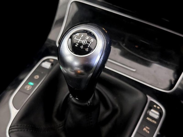 Used Mercedes-Benz C Class 2015 for sale - 76312280: Photo 28