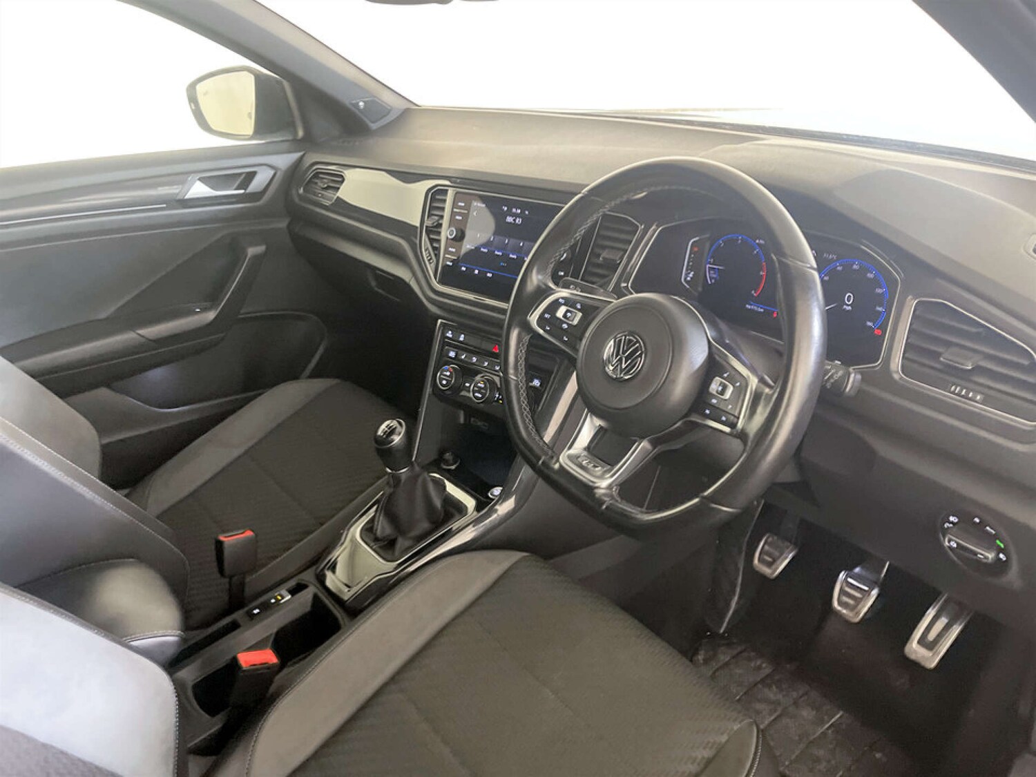 Used Volkswagen T-Roc 2019 for sale - 77765706: Photo 15