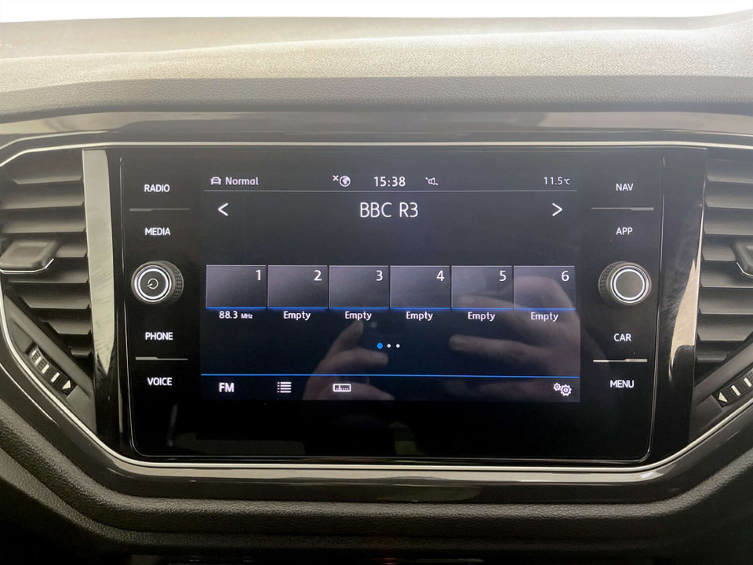 Used Volkswagen T-Roc 2019 for sale - 77765706: Photo 23