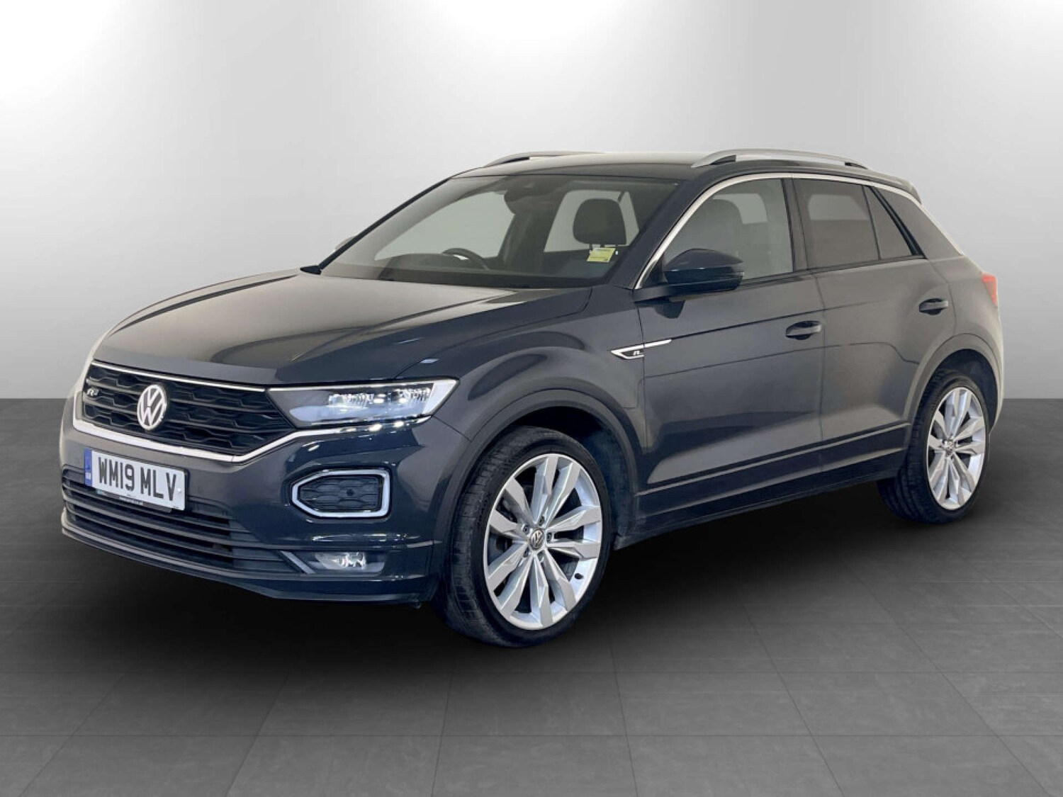 Used Volkswagen T-Roc 2019 for sale - 77765706: Photo 6