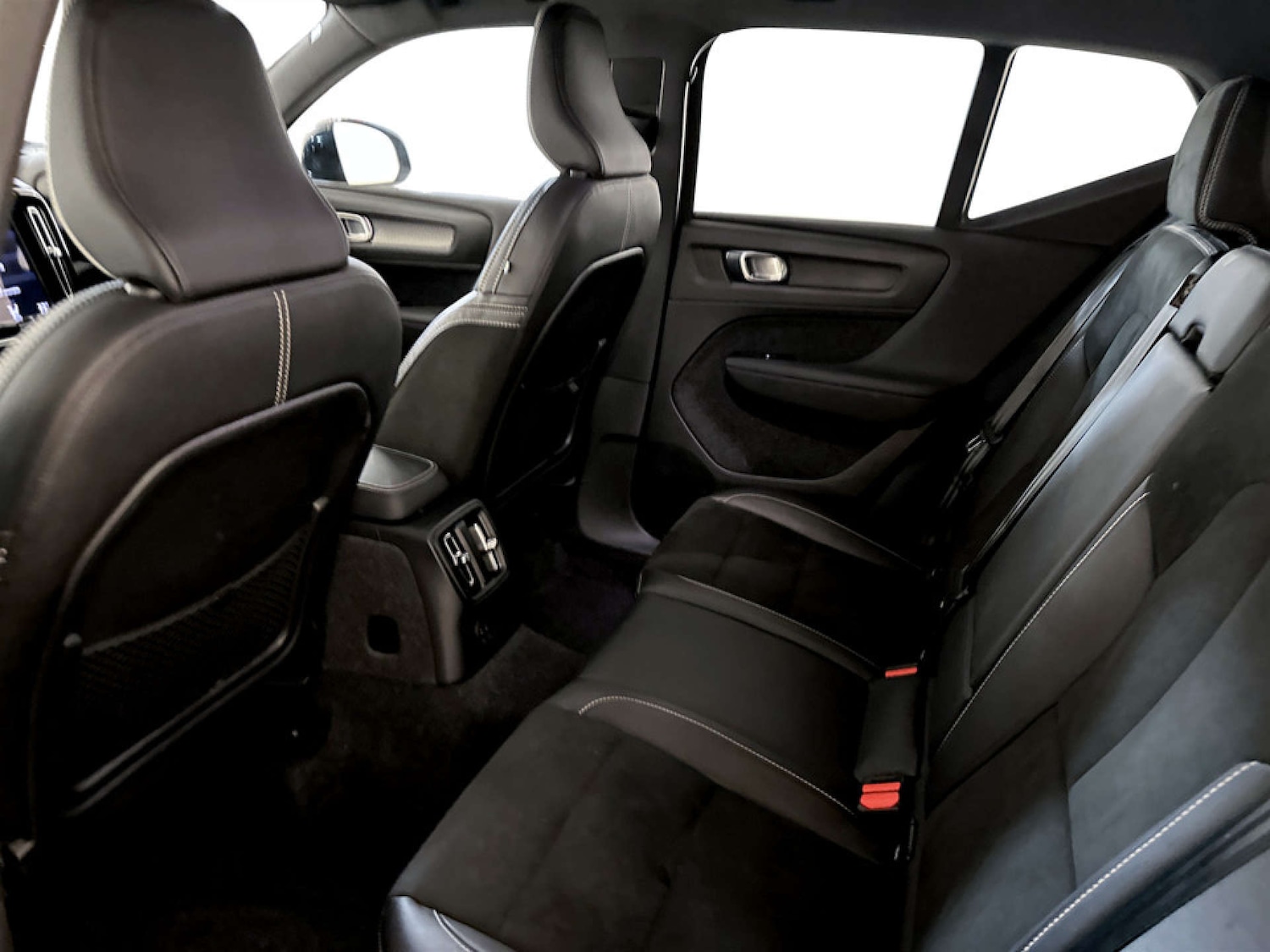 Used Volvo XC40 2021 for sale - 77409025: Photo 13