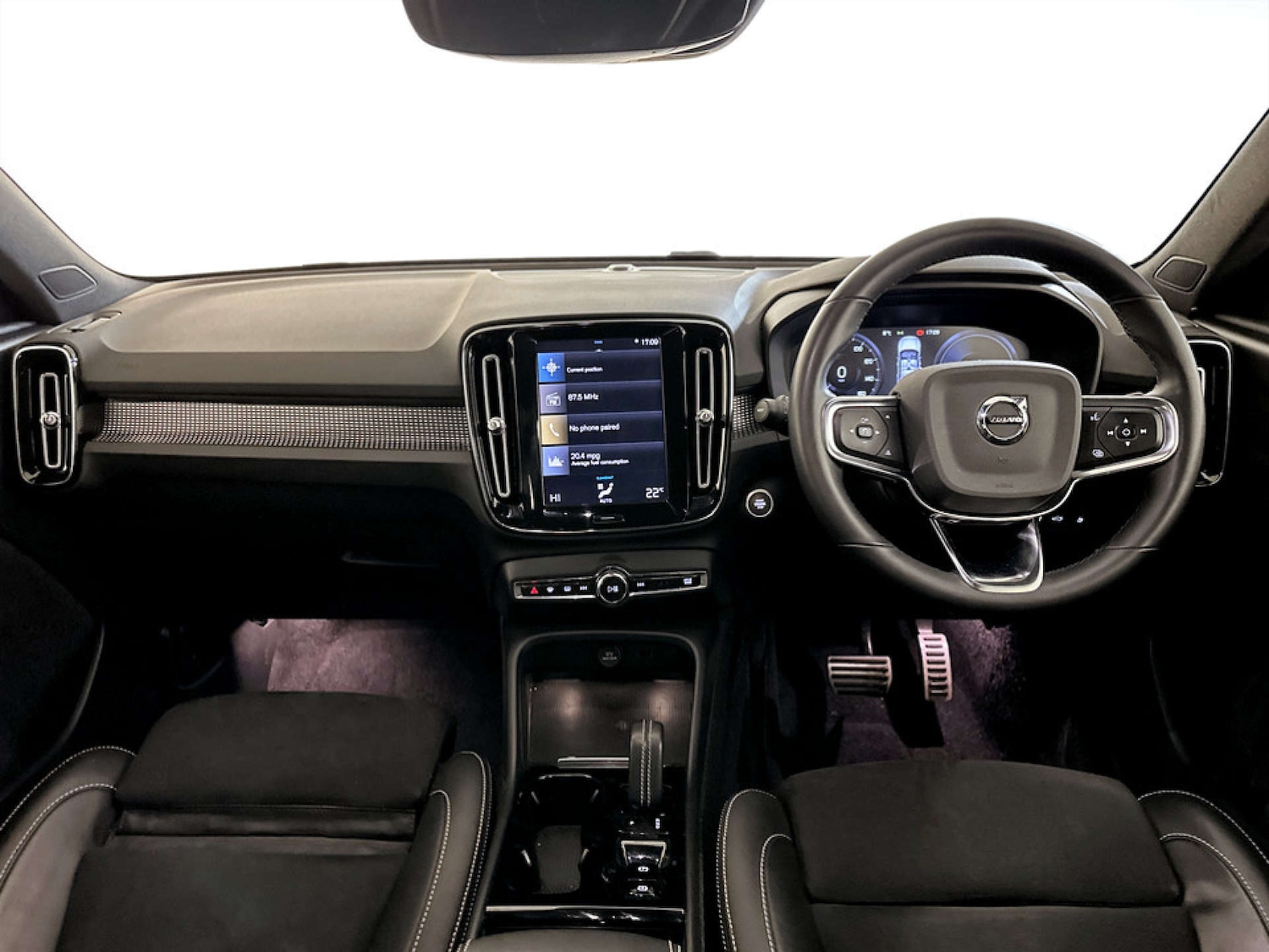 Used Volvo XC40 2021 for sale - 77409025: Photo 3