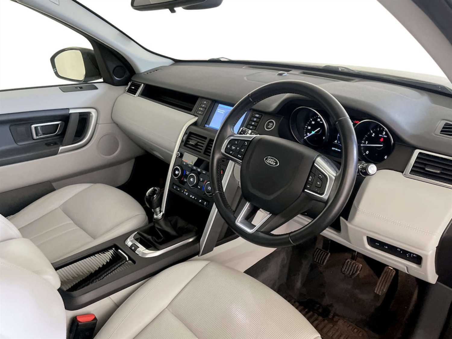 Used Land Rover Discovery Sport 2018 for sale - 77213726: Photo 17