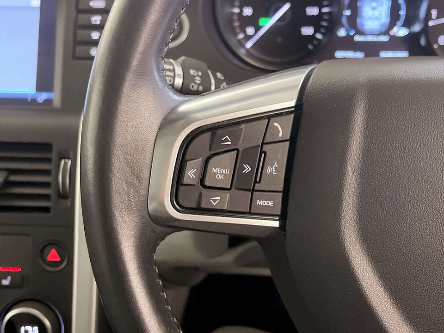 Used Land Rover Discovery Sport 2018 for sale - 77213726: Photo 19