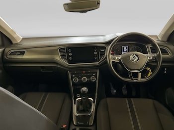 Used Volkswagen T-Roc 2019 for sale - 79170877: Photo