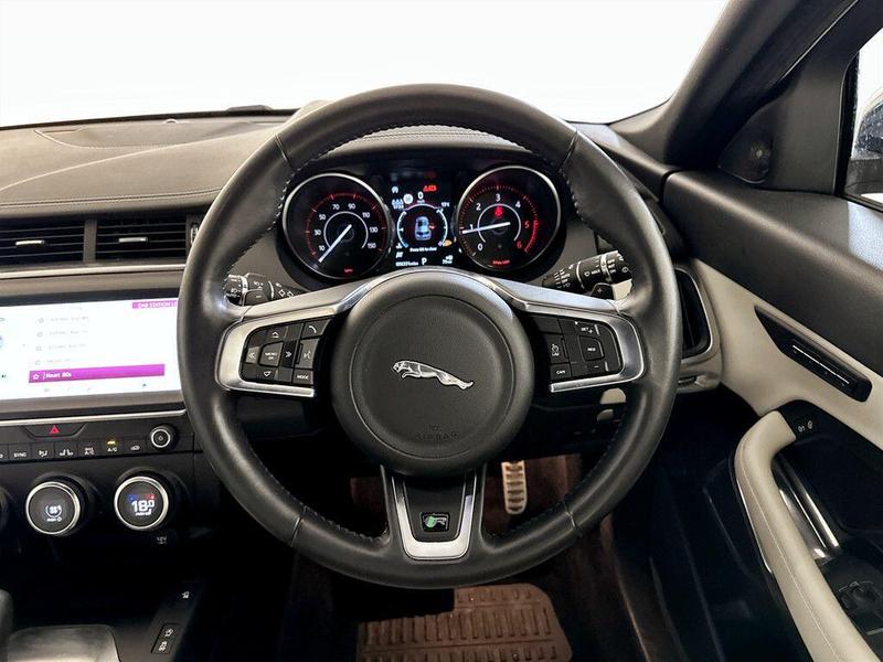 Used Jaguar E-Pace 2019 for sale - 76734737: Photo 16