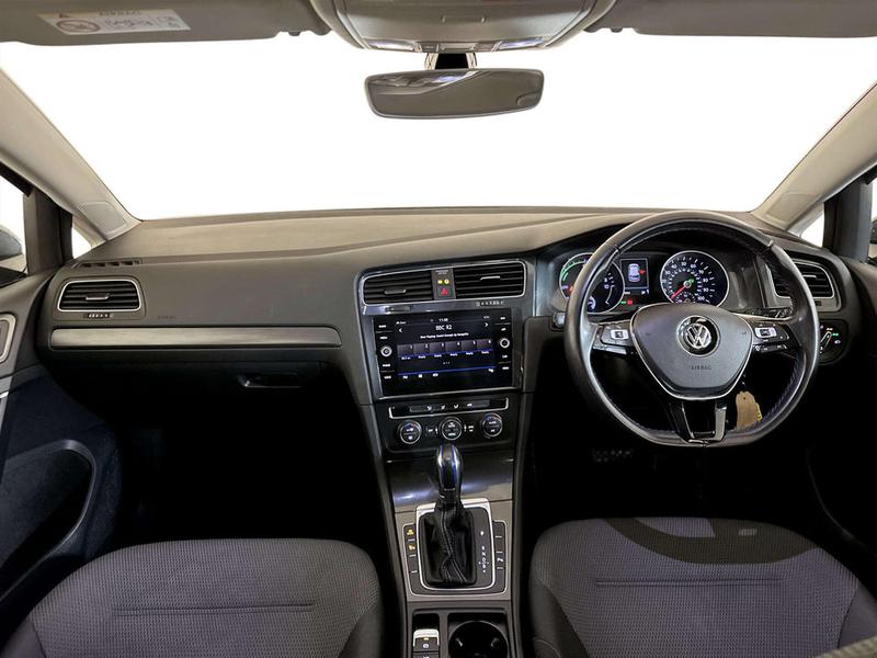 Used Volkswagen Golf 2019 for sale - 77152142: Photo 3