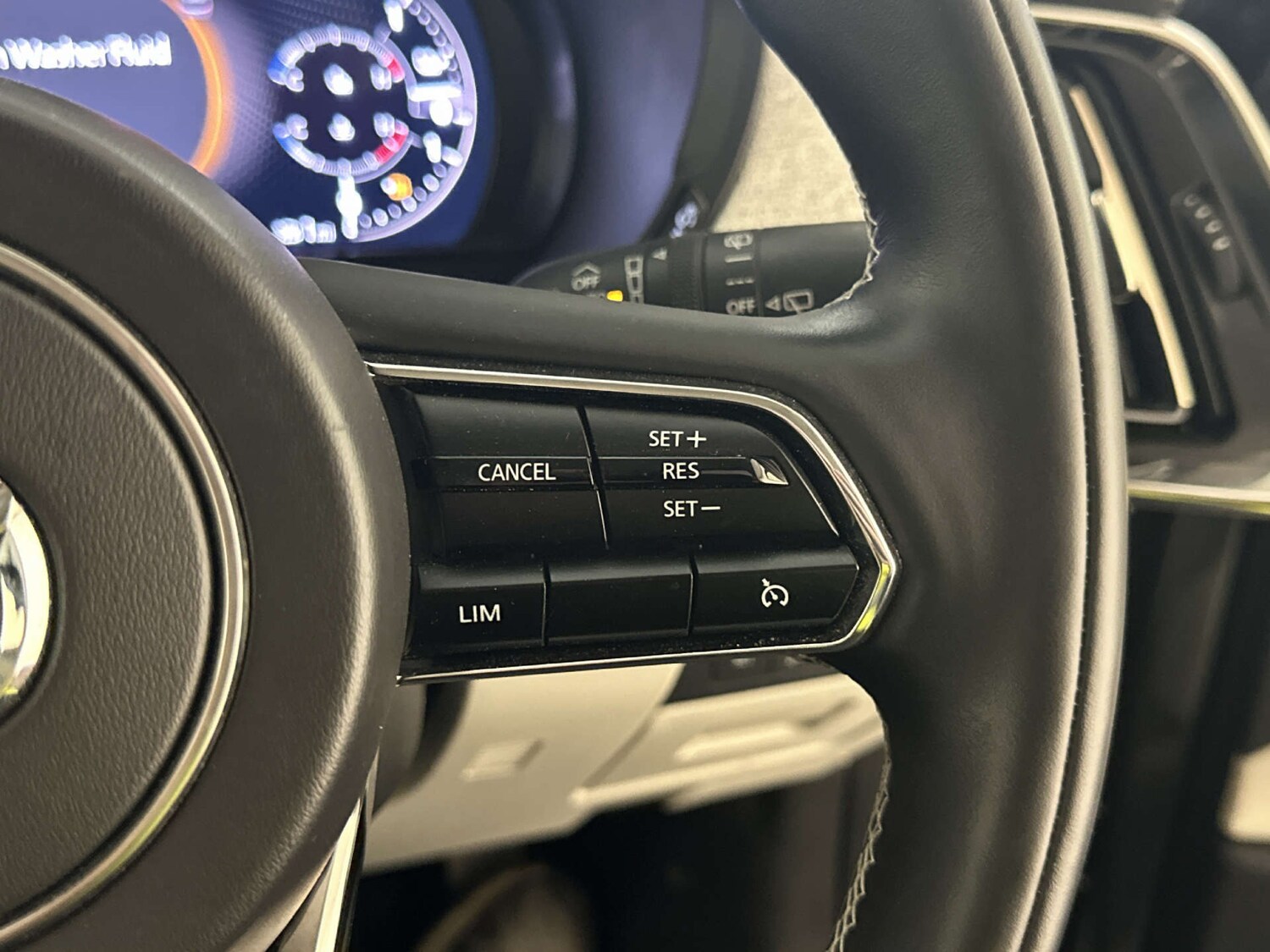 Used Mazda CX-60 2023 for sale - 77937235: Photo 18