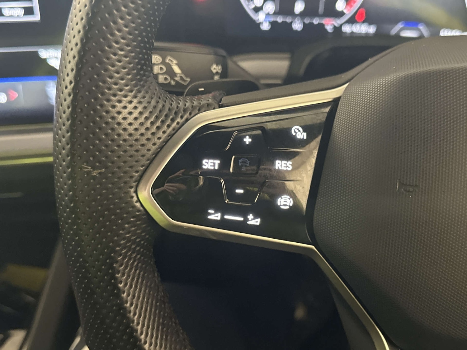 Used Volkswagen Touareg 2021 for sale - 77998541: Photo 18