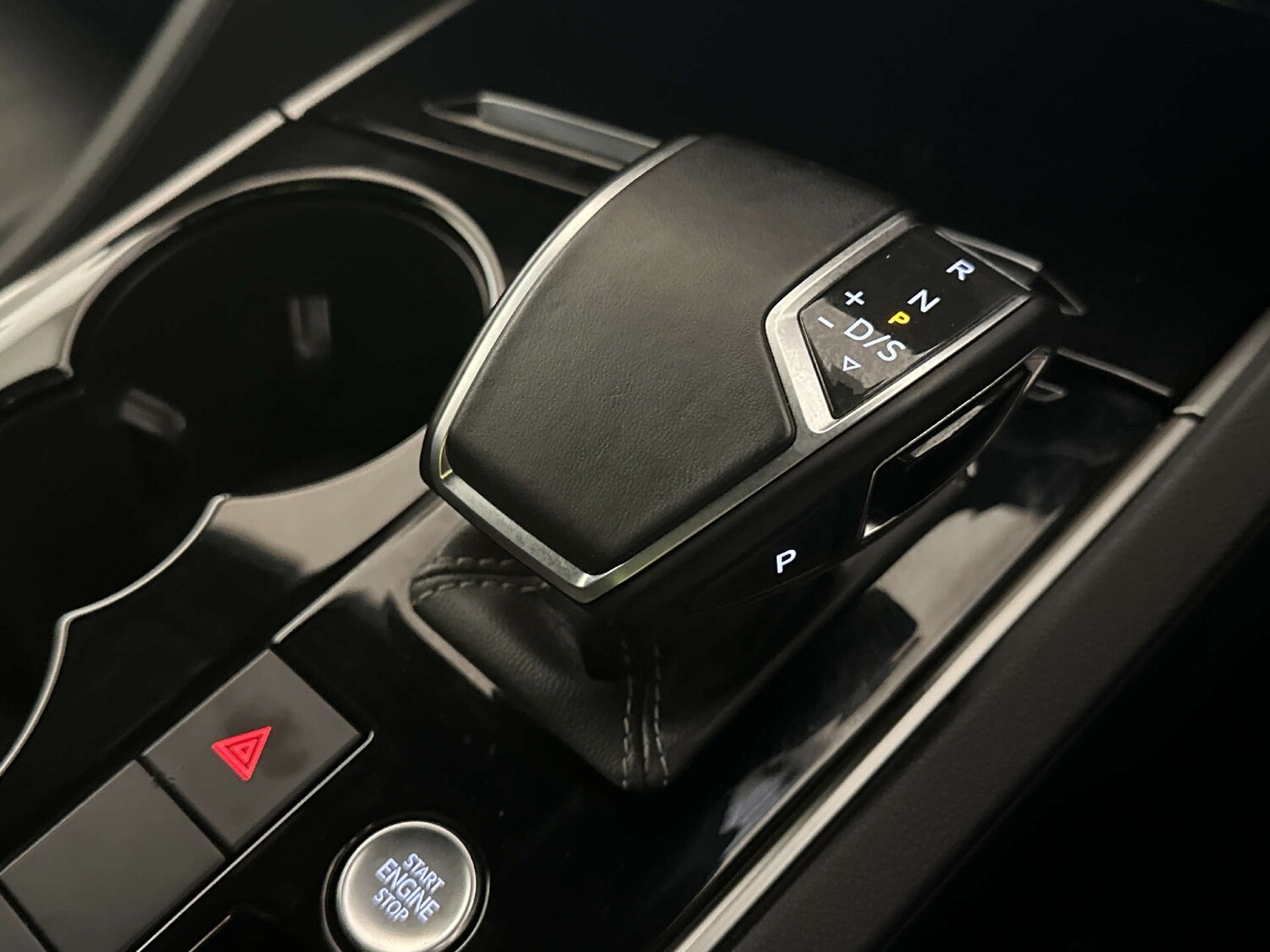 Used Volkswagen Touareg 2021 for sale - 77998541: Photo 28