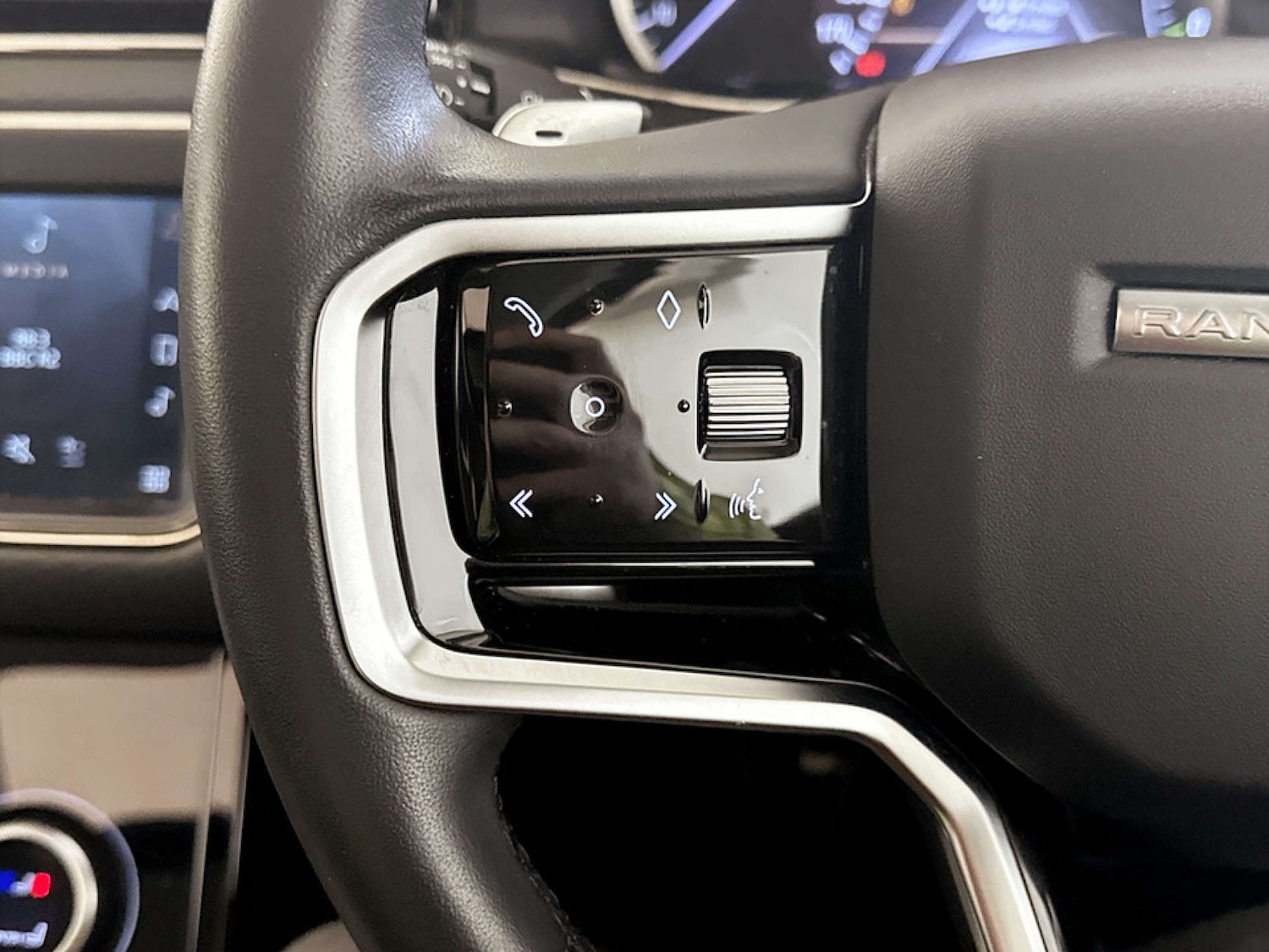 Used Land Rover Range Rover Evoque 2022 for sale - 77184984: Photo 18