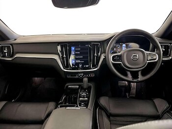 Used Volvo V60 2021 for sale - 77176359: Photo