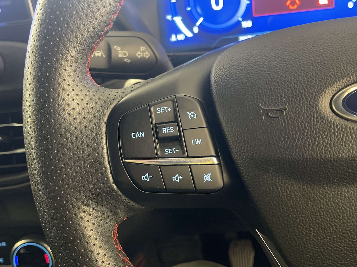 Used Ford Focus 2022 for sale - 77953332: Photo 17