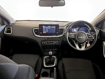 Used Kia XCeed 2022 for sale - 76131492: Photo 3