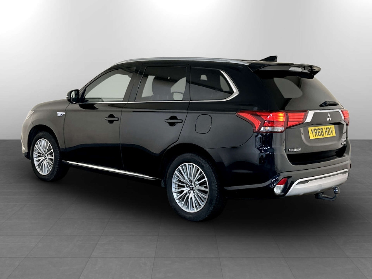 Used Mitsubishi Outlander 2018 for sale - 77328554: Photo 8