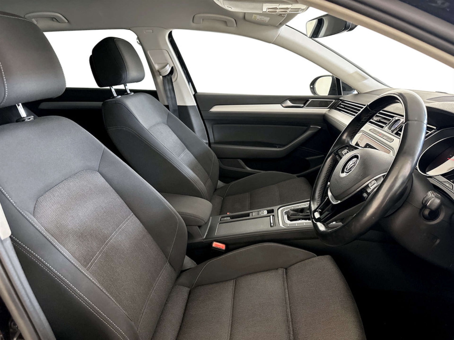 Used Volkswagen Passat 2019 for sale - 77778175: Photo 13