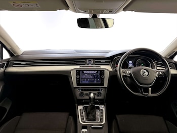 Used Volkswagen Passat 2019 for sale - 77778175: Photo