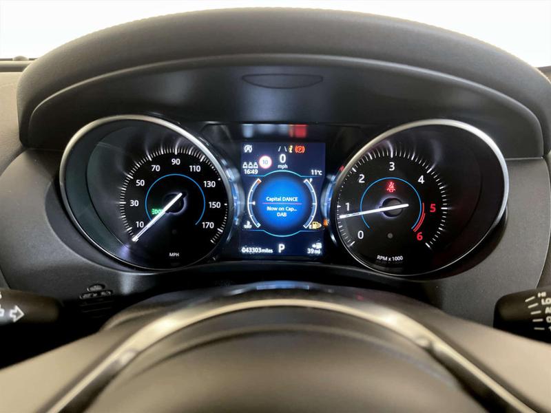 Used Jaguar F-Pace 2019 for sale - 76882714: Photo 18