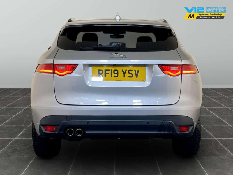 Used Jaguar F-Pace 2019 for sale - 76882714: Photo 9