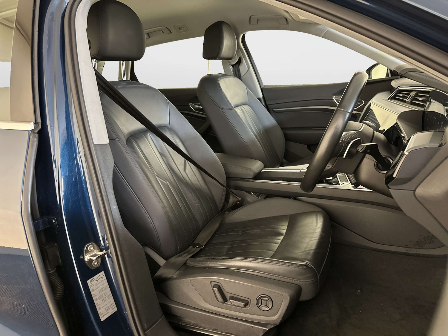 Used Audi e-tron 2020 for sale - 78097383: Photo 13