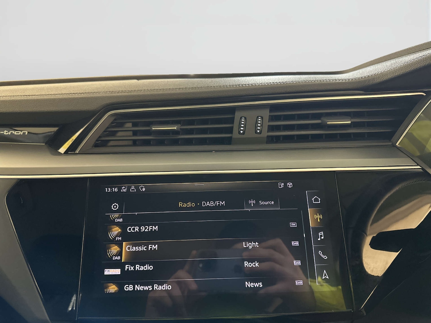 Used Audi e-tron 2020 for sale - 78097383: Photo 23