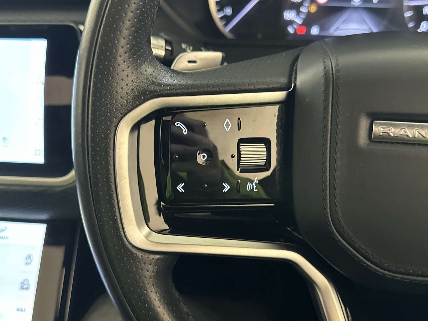 Used Land Rover Range Rover Velar 2022 for sale - 78068281: Photo 17