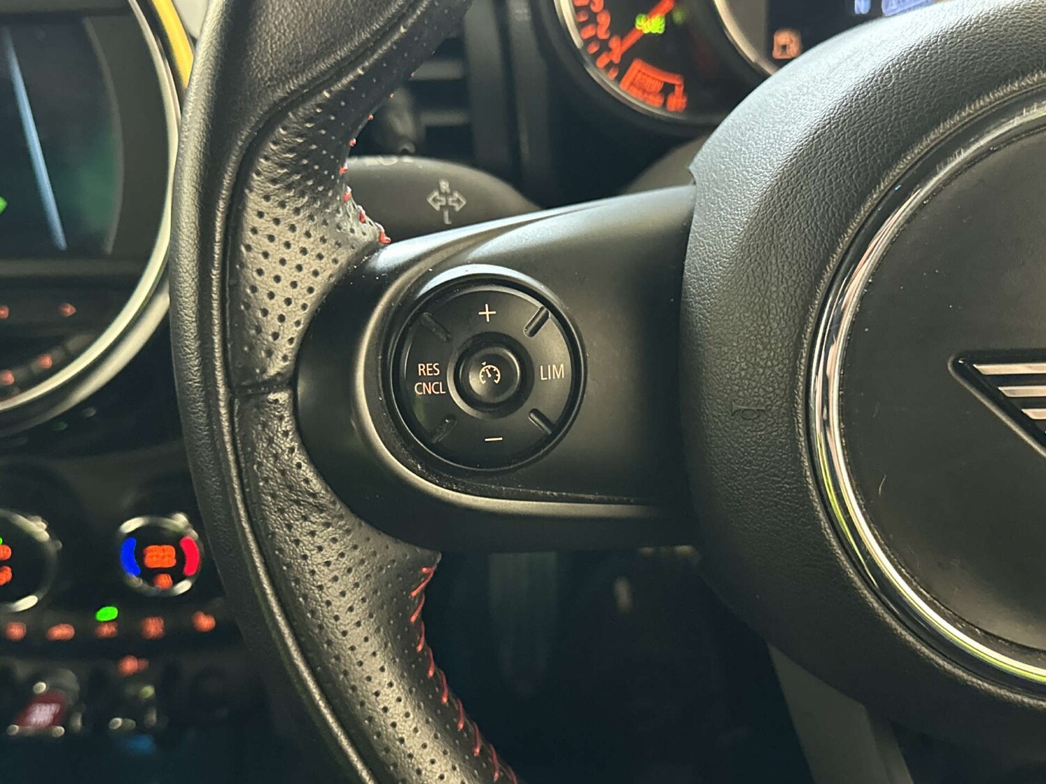 Used MINI Hatch 2019 for sale - 78003760: Photo 17