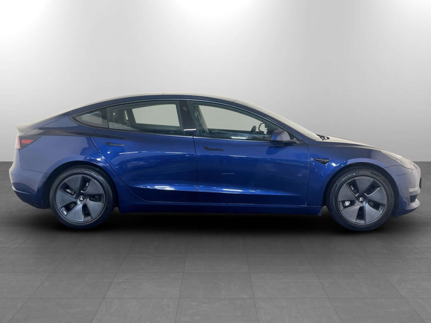 Used Tesla Model 3 2021 for sale - 77523182: Photo 11