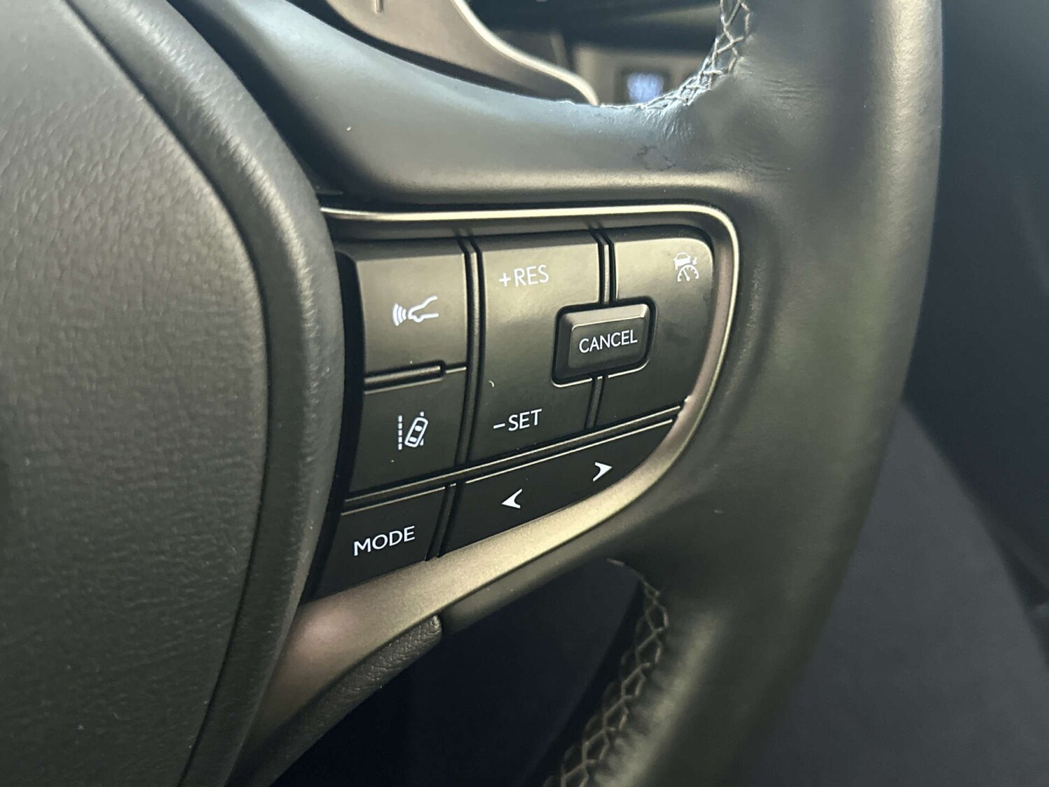 Used Lexus UX 2023 for sale - 77906910: Photo 19