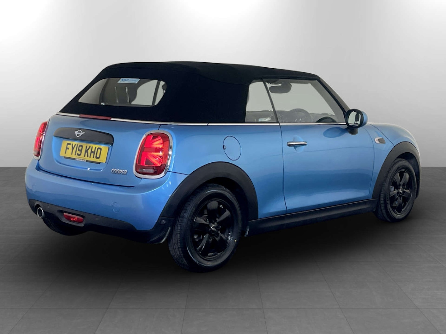 Used MINI Convertible 2019 for sale - 77185059: Photo 10