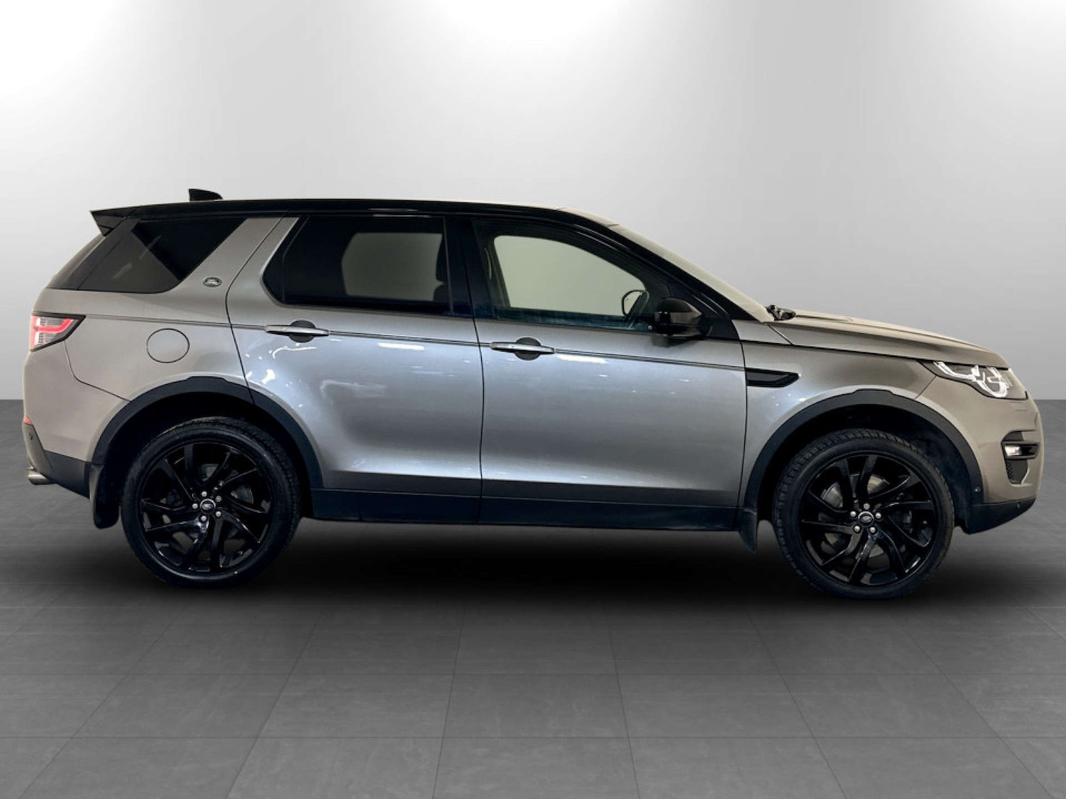 Used Land Rover Discovery Sport 2017 for sale - 77422777: Photo 11