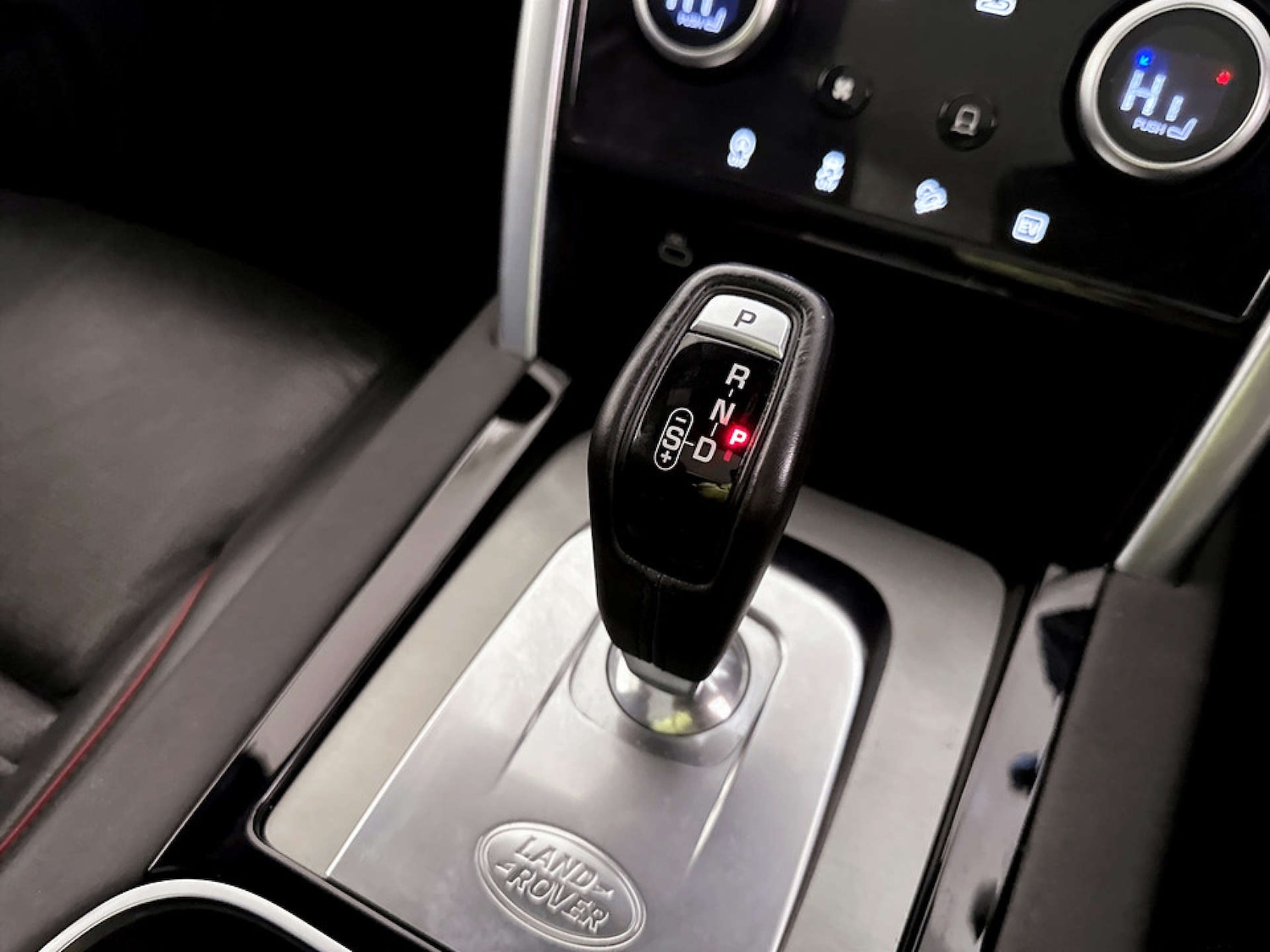 Used Land Rover Discovery Sport 2021 for sale - 77368189: Photo 25