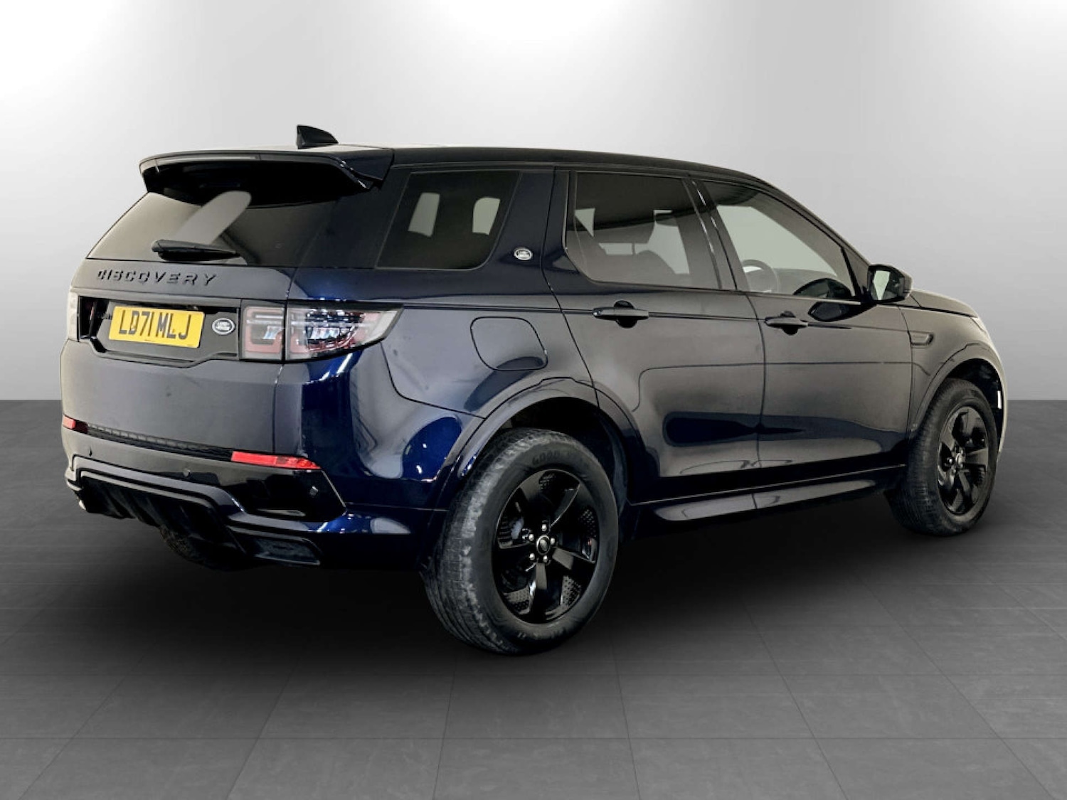 Used Land Rover Discovery Sport 2021 for sale - 77368189: Photo 9