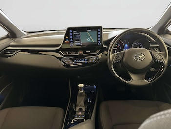 Used Toyota C-HR 2021 for sale - 78267676: Photo