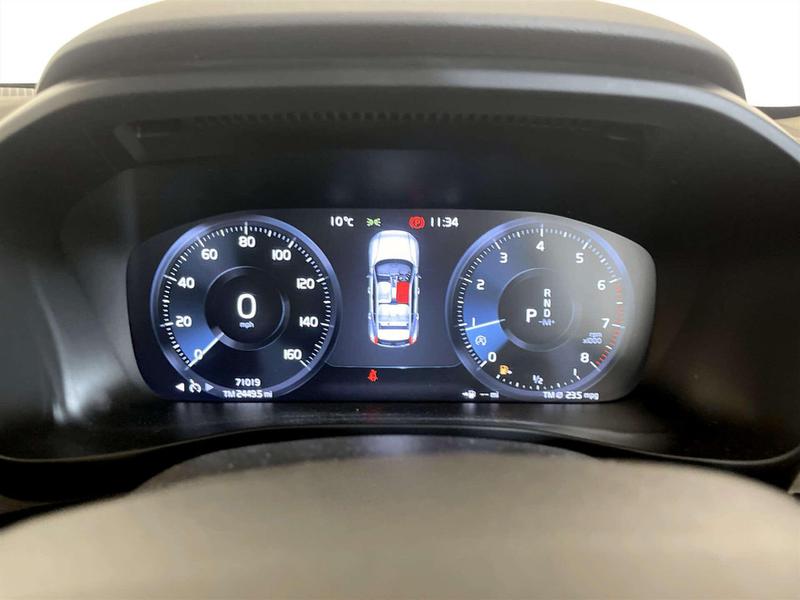 Used Volvo XC40 2018 for sale - 77025790: Photo 18