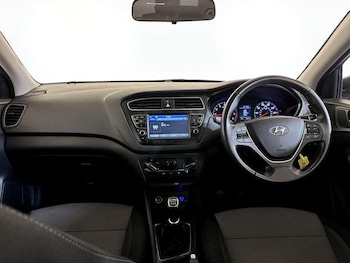 Used Hyundai i20 2020 for sale - 75767043: Photo