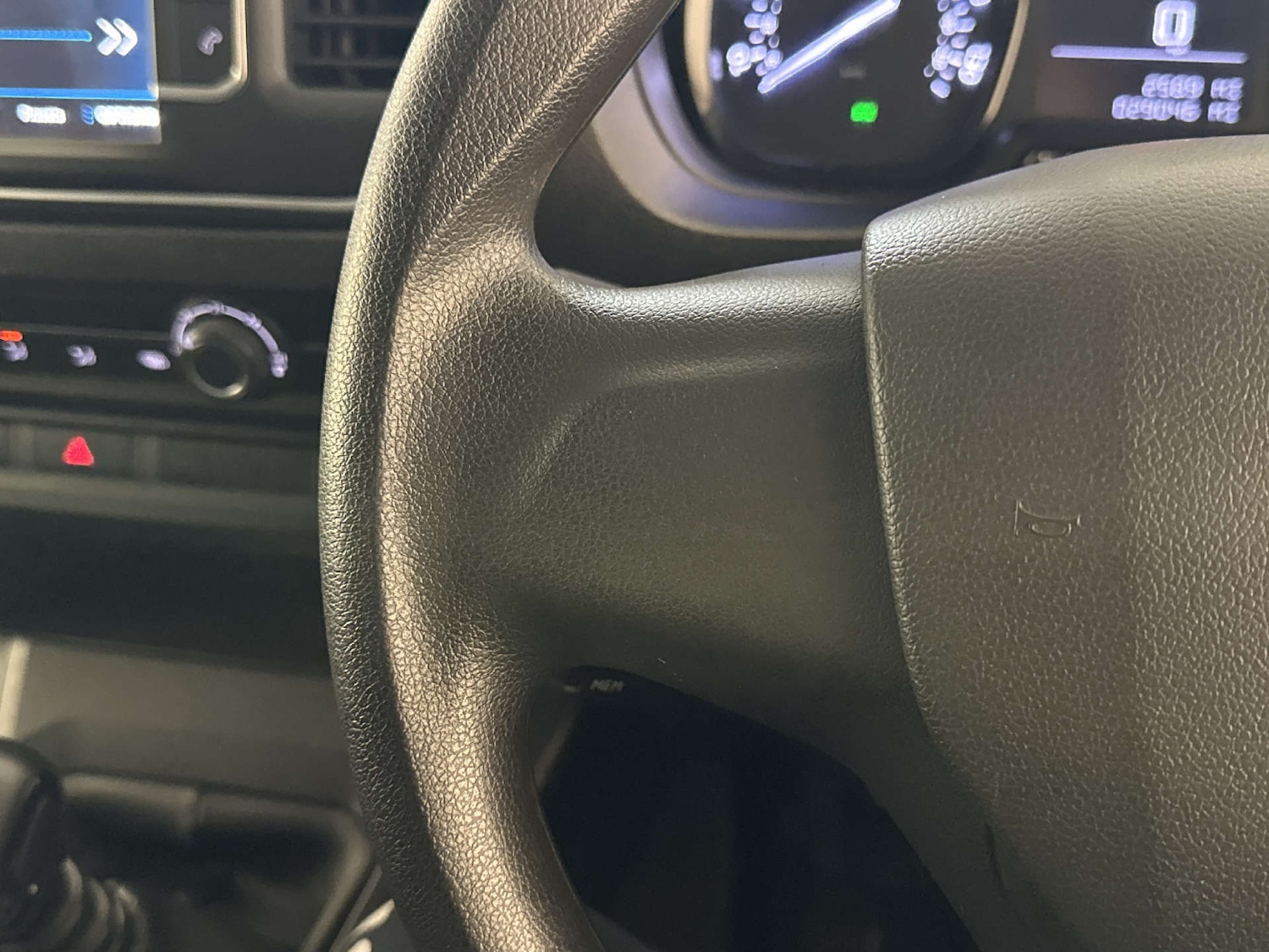 Used Peugeot Expert 2023 for sale - 77963193: Photo 17