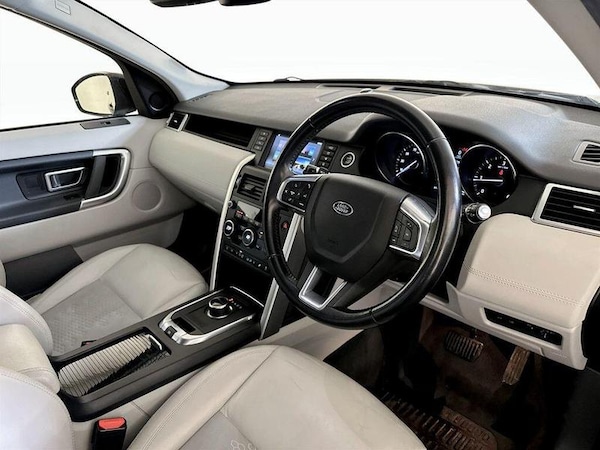 Used Land Rover Discovery Sport 2018 for sale - 76255306: Photo 16